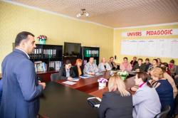 Хорошие условия в детсадах и школах, бесплатные молочные продукты для детей до 2 лет, бесплатные обеды для учащихся с 1 по 9 классы